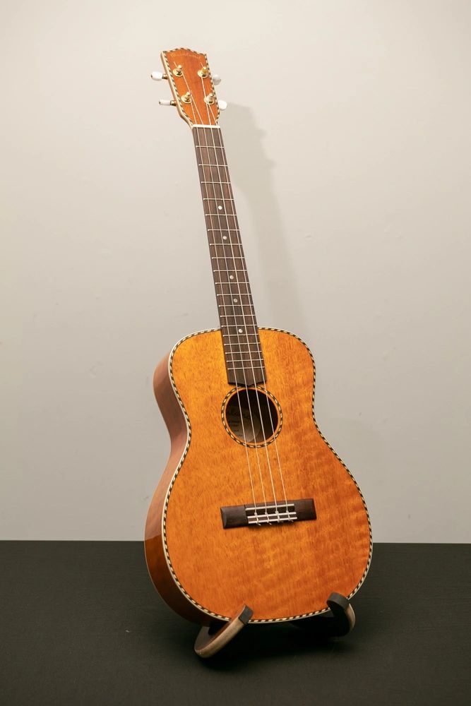 Mainland cheap baritone ukulele