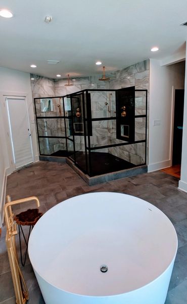 Frameless shower glass wall