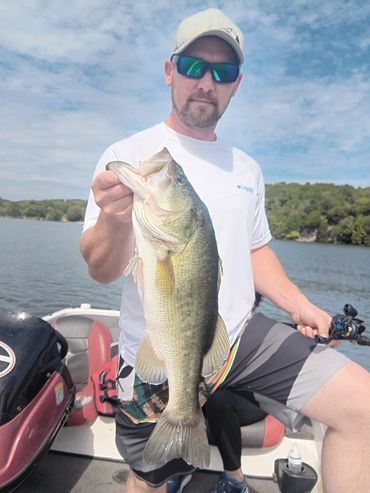 Chickamauga lake bass guide