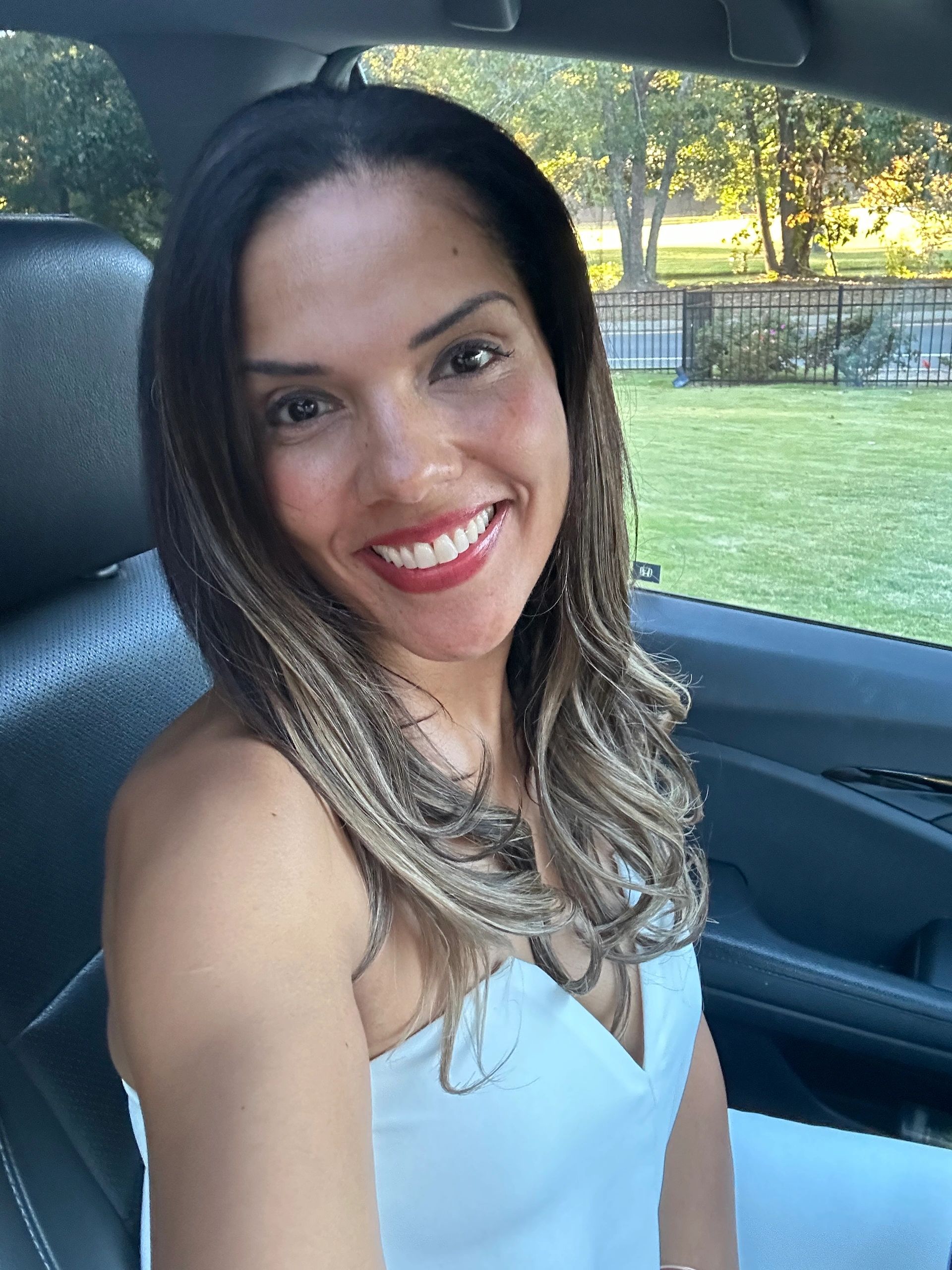 Widowed Not Broken provides motivational speaking, workshops, life coaching, online video content & 