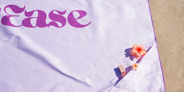 large image Lilac pocket 