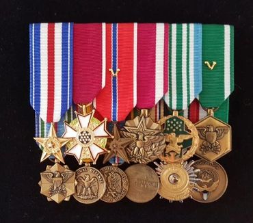 Navy Silver Star recipient miniature medals for tuxedo, Kuwait Liberation, 1st Persian Gulf War, Fir