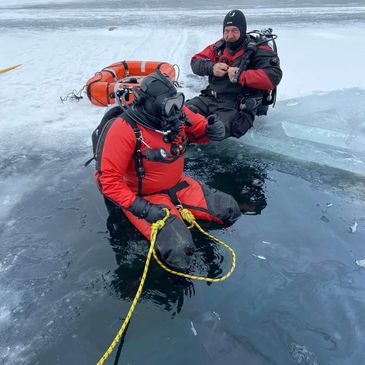 scuba Ice diving specialty training in ohio