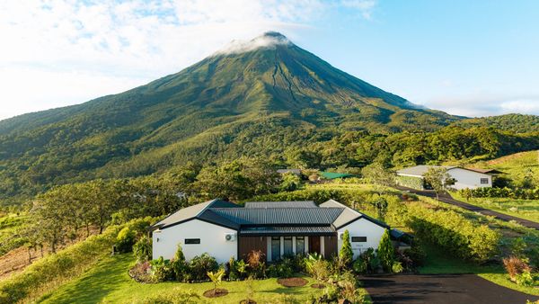 arenal-volcano-views
