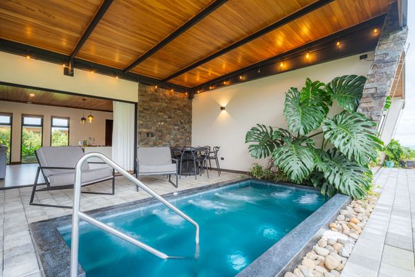 Private-hot-tub-jacuzzi-arenal-volcano