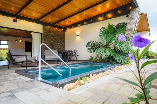 Villa-with-private-jacuzzi-in-la-fortuna