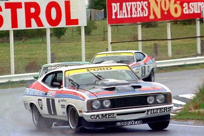 1977 Alan Moffat/Colin Bond 1-2 finish,   Hardie-Ferodo 1000.