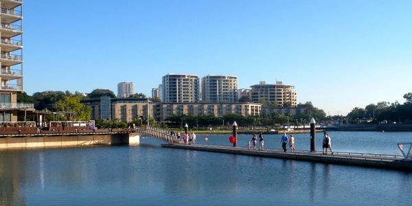 Walkway from port to city - Darwin