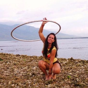 Talia on the beach on Maui with Hula Hoop