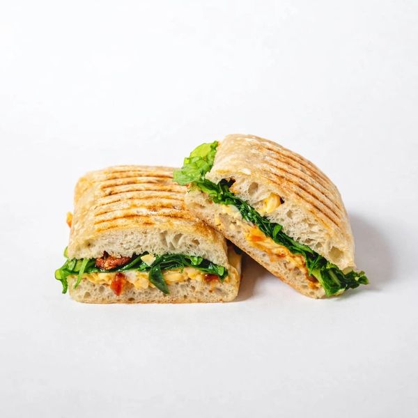 Ciabatta Cheese & Onion
1.55 KD