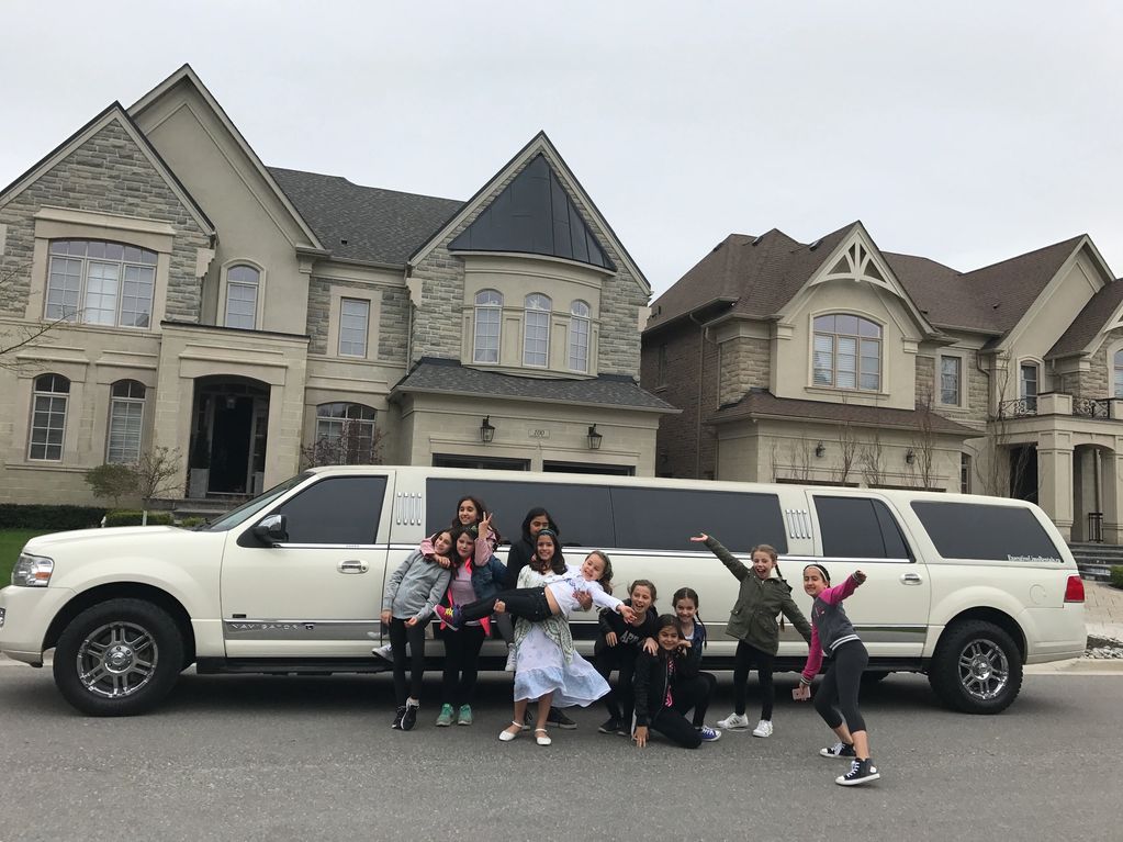 Birthday Party’s Toronto 
Birthday limo Toronto 
Birthday limo Bolton 
Birthday transportation yyz