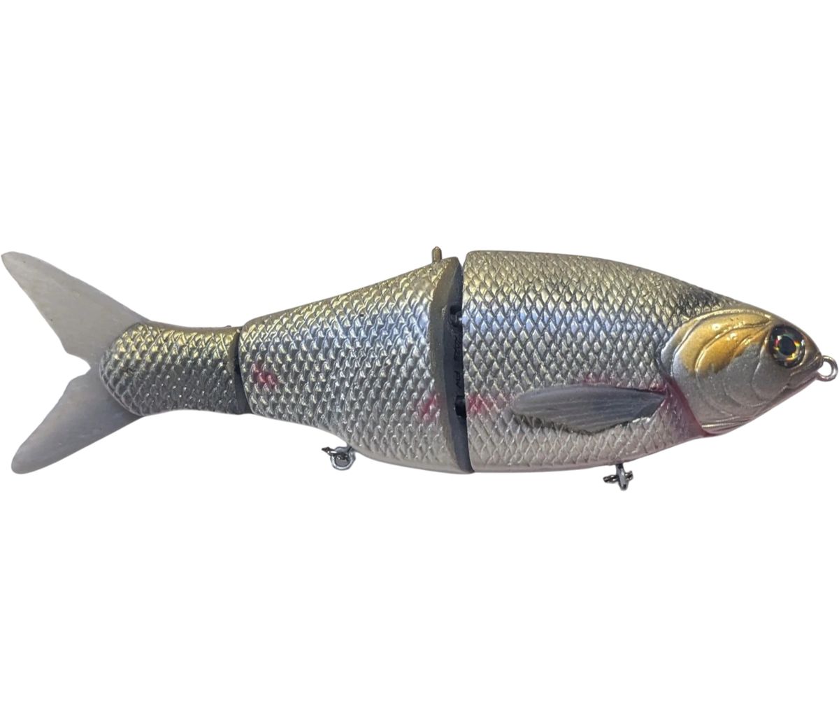 True Lipless wake in "beat up" Green Interference