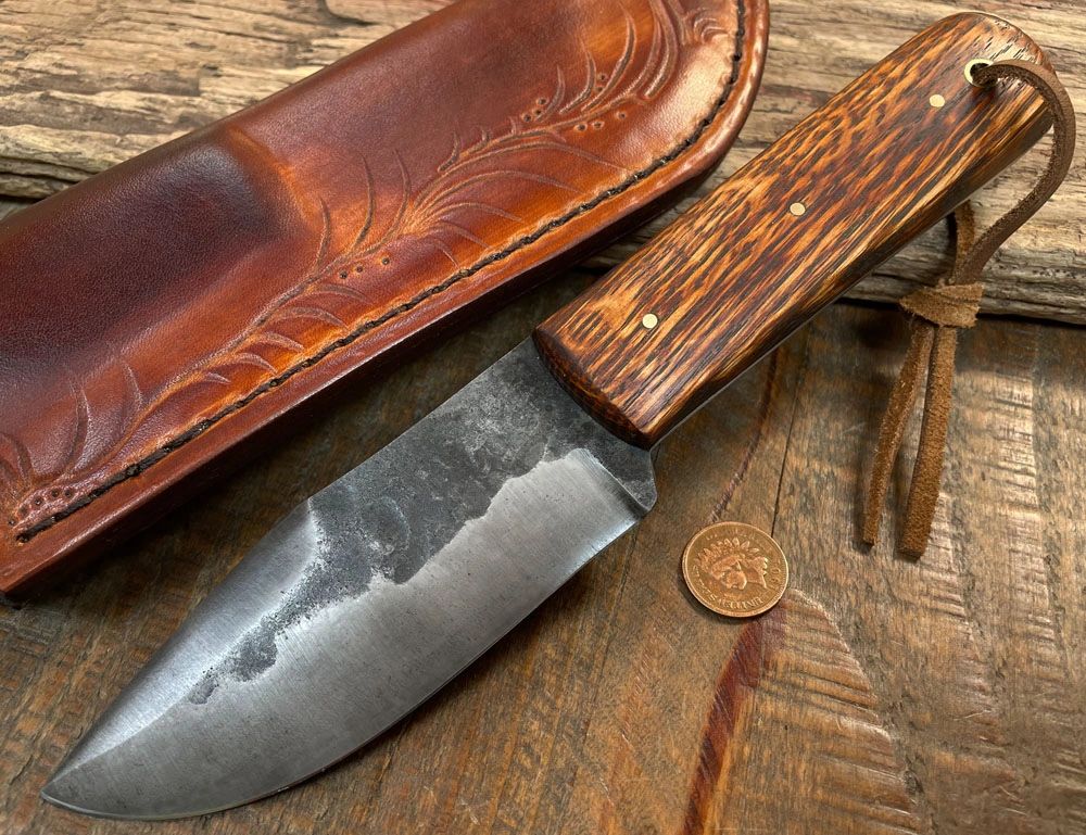 Heritage Large Game & Trail Knife Quarter Sawn Red Oak Vine Work