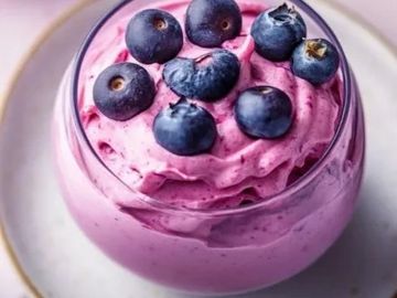 desserts blackberry mousse in cups