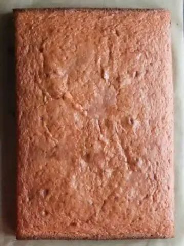 Juicy and moist, made with fresh made strawberry jam, strawberry cake to die for.