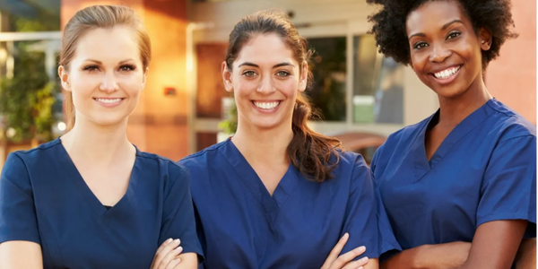 Team of nurses smiling, rns enjoying contracts