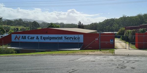 Workshop for hydraulic hose repairs, truck maintenance and diesel tuning