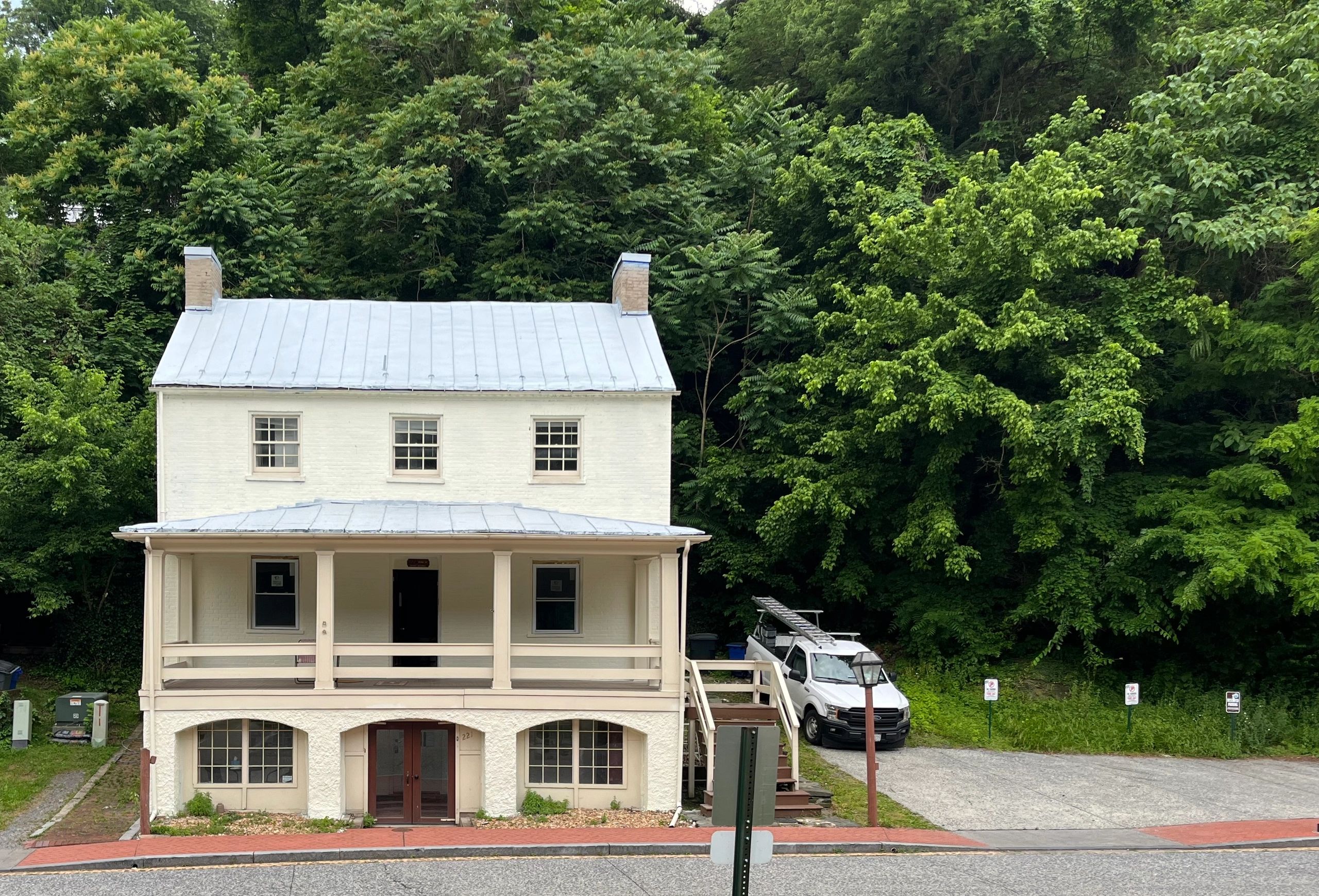 Historical Home for Vacation Rental 1799 Inn Harpers Ferry