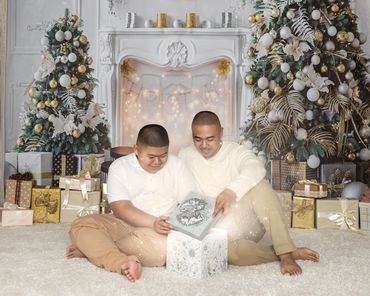 Holiday portraits with festive backdrop Granite Bay photographer