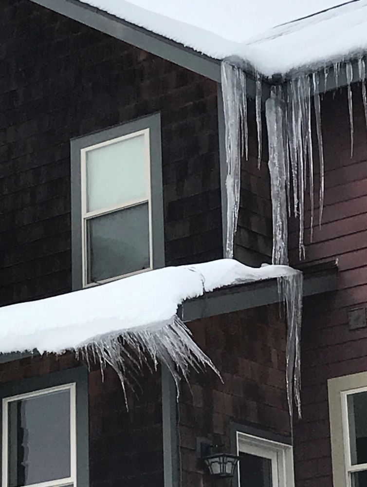 Roof Ice  Accumulation