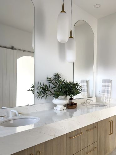 KAMLOOPS Y DREAM HOME
FINE AND DANDY 
KAMLOOPS INTERIOR DESIGNER
KAMLOOPS INTERIOR DESIGNERS
DESIGN