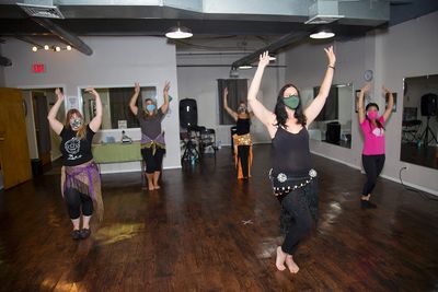 Mandy of Zuut teaching a belly dance class at House of Hips in Buffalo NY following COVID-19.