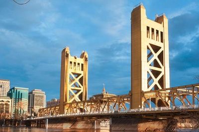 Sacramento Tower Bridge. welcome-waggin.com