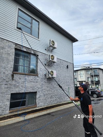 Lavage de vitres de copropriété
Nettoyage de vitres de condo
Entretien de vitres de copropriété
