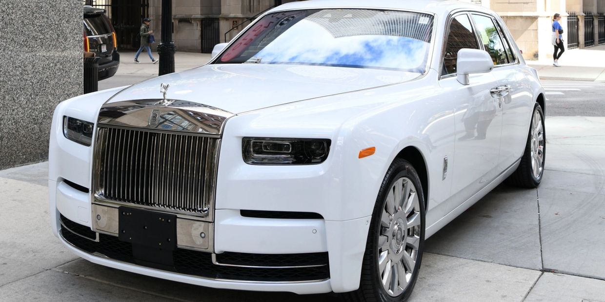 Best Rolls-Royce Services in Chicago.