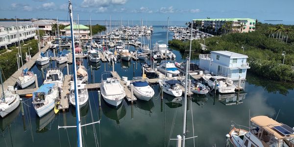Mast light change @ Sunset Marina