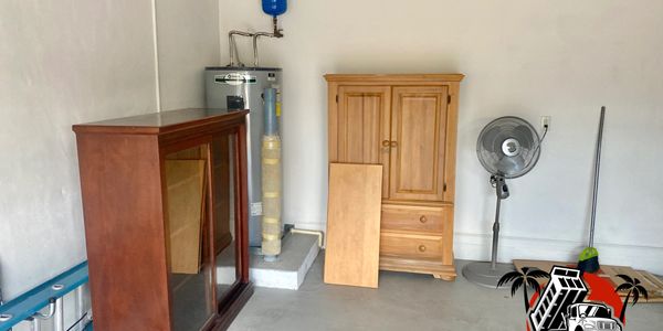 Furniture Removal - Hypoluxo, FL