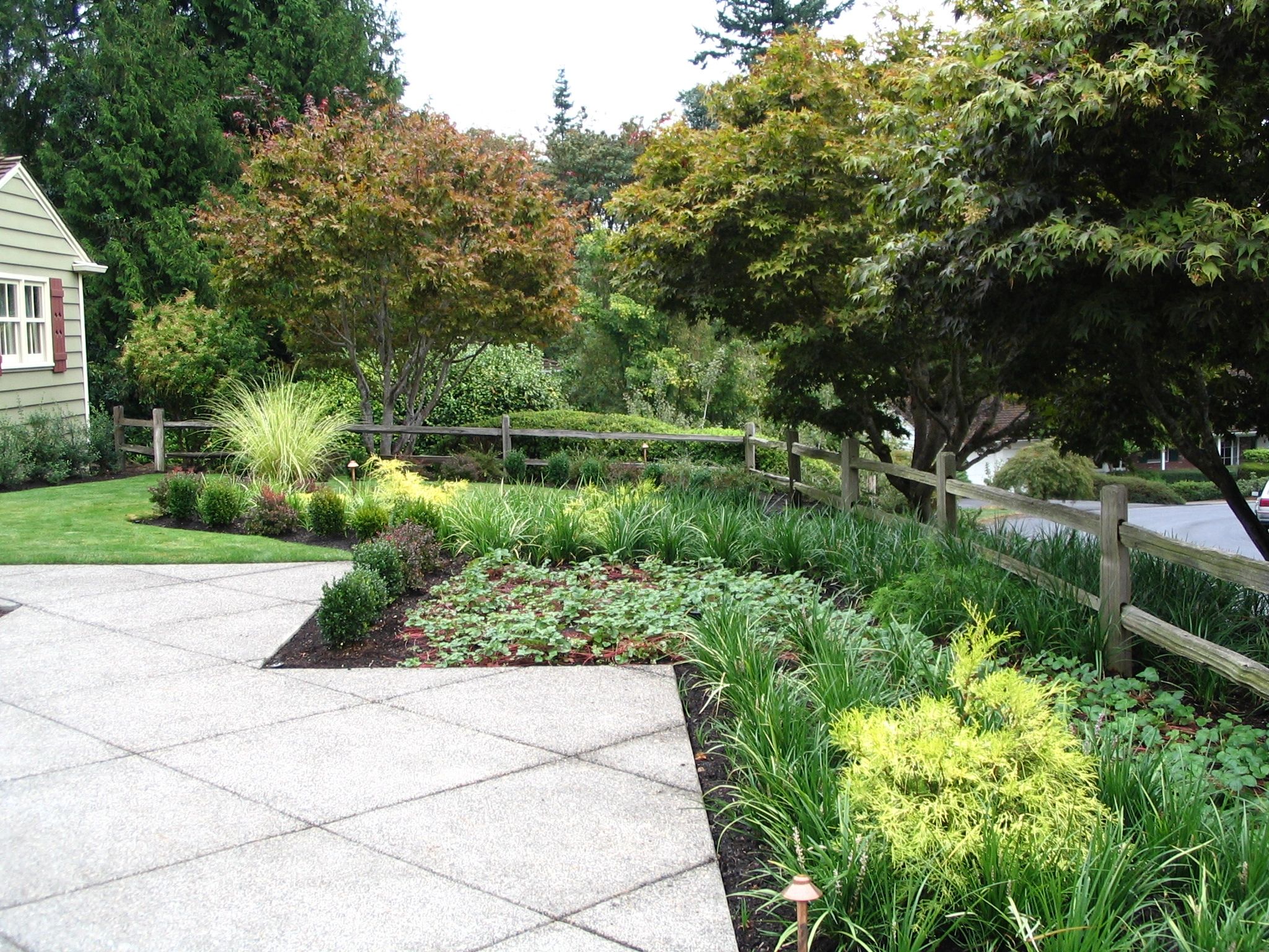 About blue skies lawn care llc