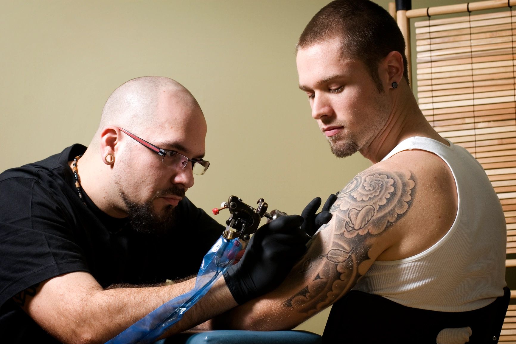 How to Stop Tattoo Pain Numbing Cream and Dr Numb  TatRing