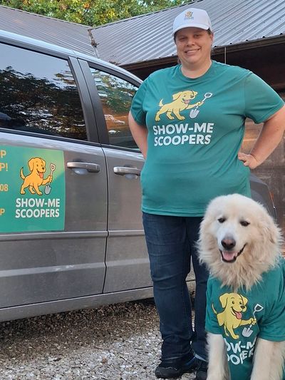 Kelly provides dog poop cleanup service near Springfield, MO and dog poop removal near Springfield