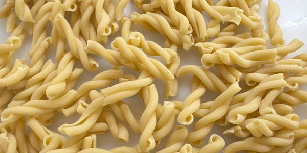 fresh pasta, gemelli, Italian