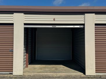 10x10 Unit