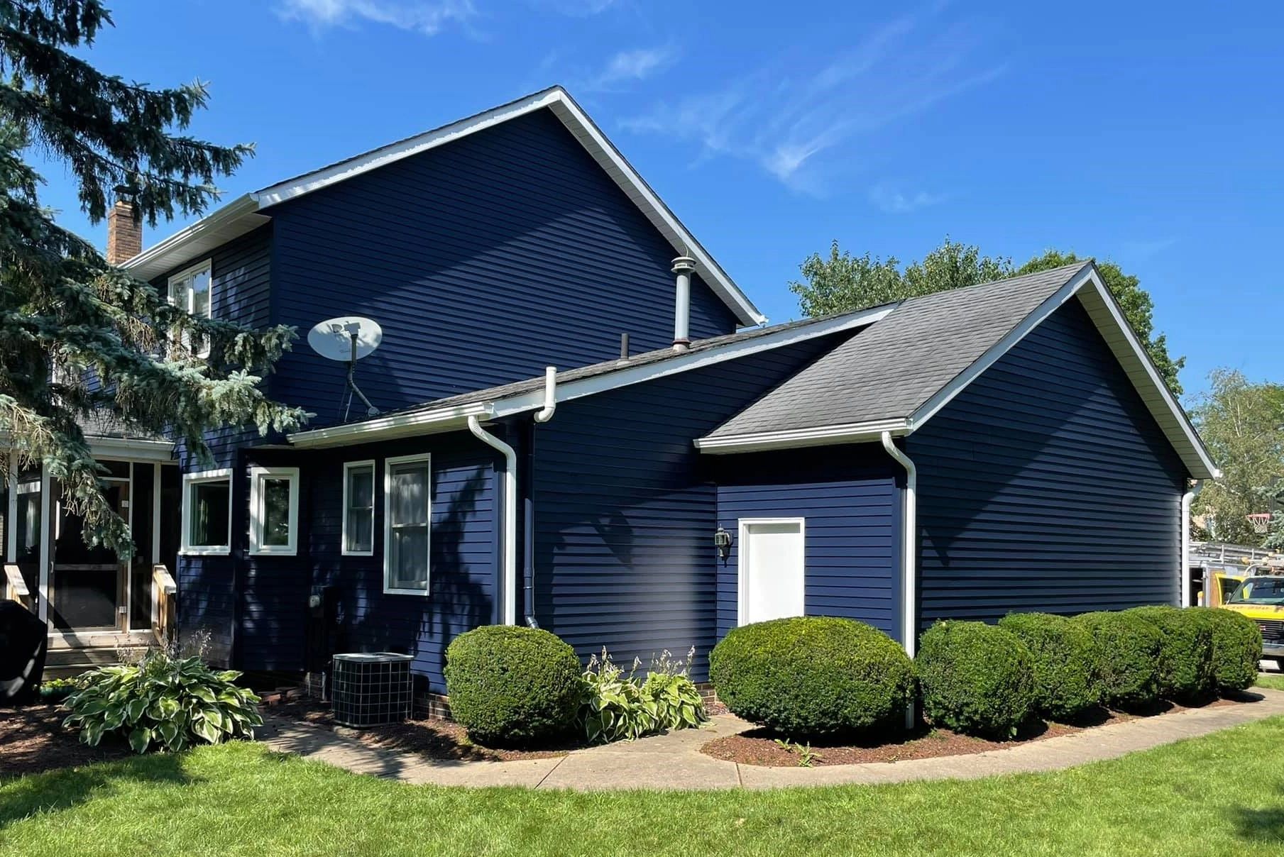 Rowland Painting - Painting in Akron