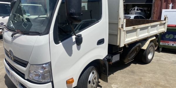tipper truck hire