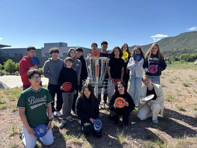 Riverview School’s disc golfers of tomorrow design and create their own course
Students fill void le