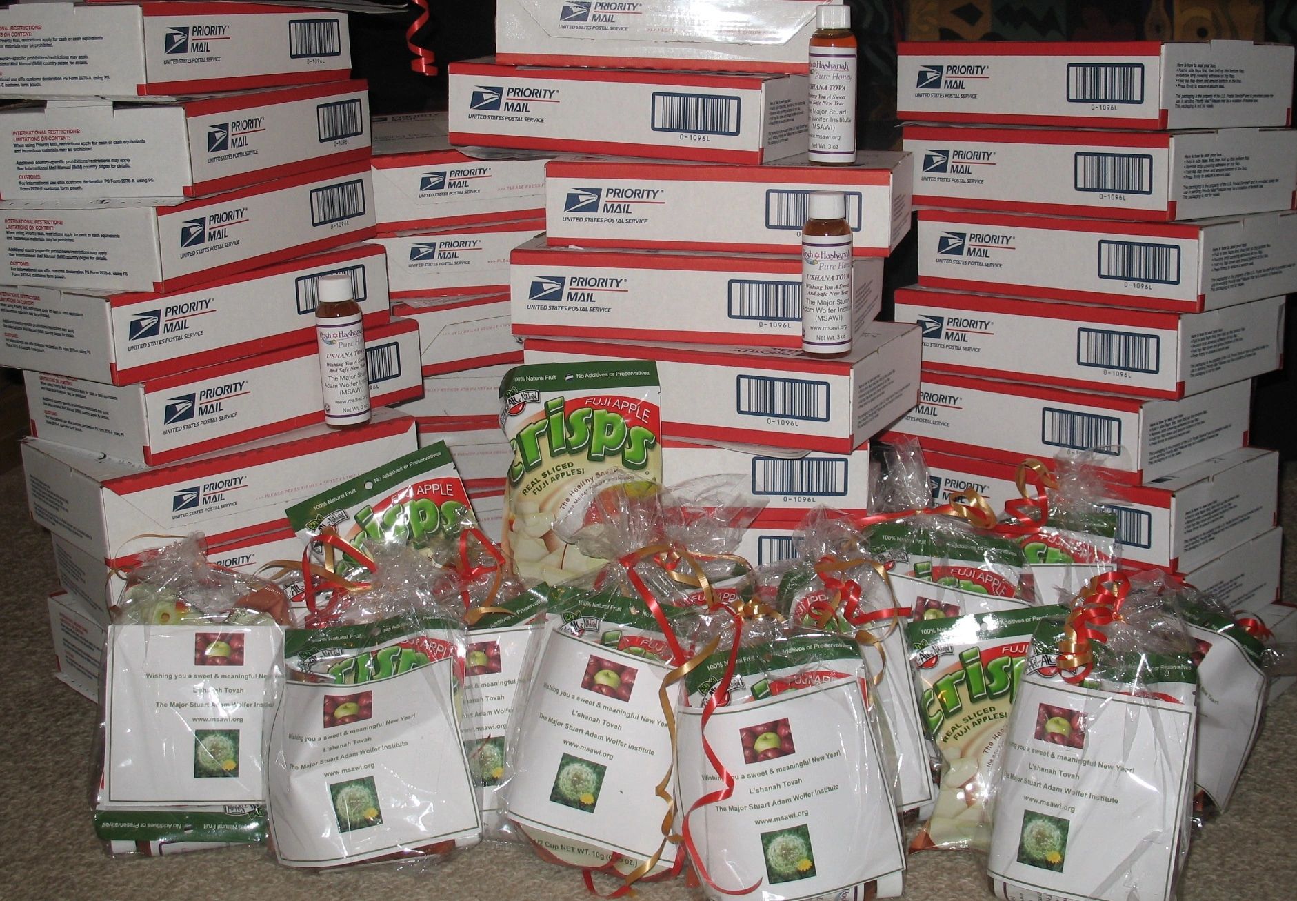 2009_Apples___Honey_Packages.jpg