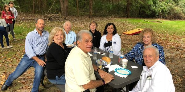 Everyone giving pose