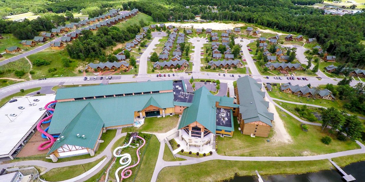 Aerial photo of Three Bears Resort and private cabins