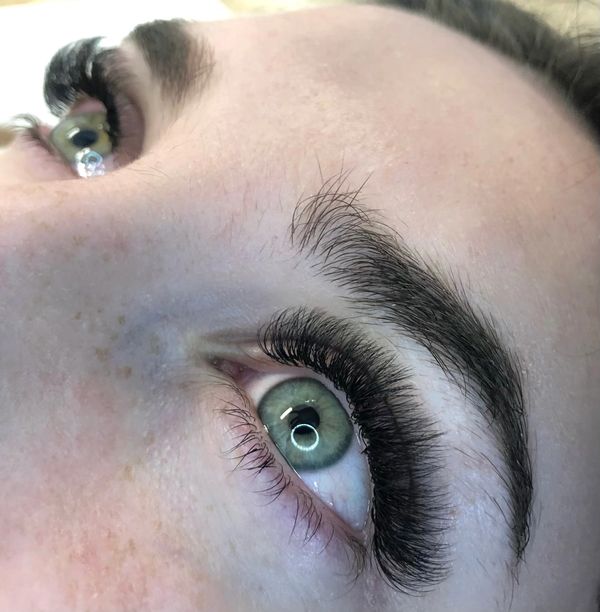 Russian volume lashes
Redbank Salon, Ipswich Qld
Ilana Holt - Lashes | Brows | Beauty
