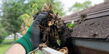 gutter cleaning in san antonio and corpus christi surrounding areas