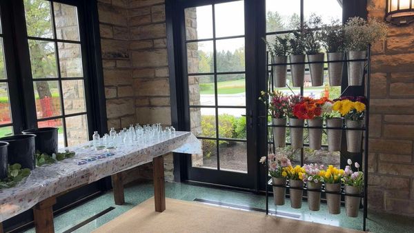 Bud Vases for the Flower Bar, what a great idea!