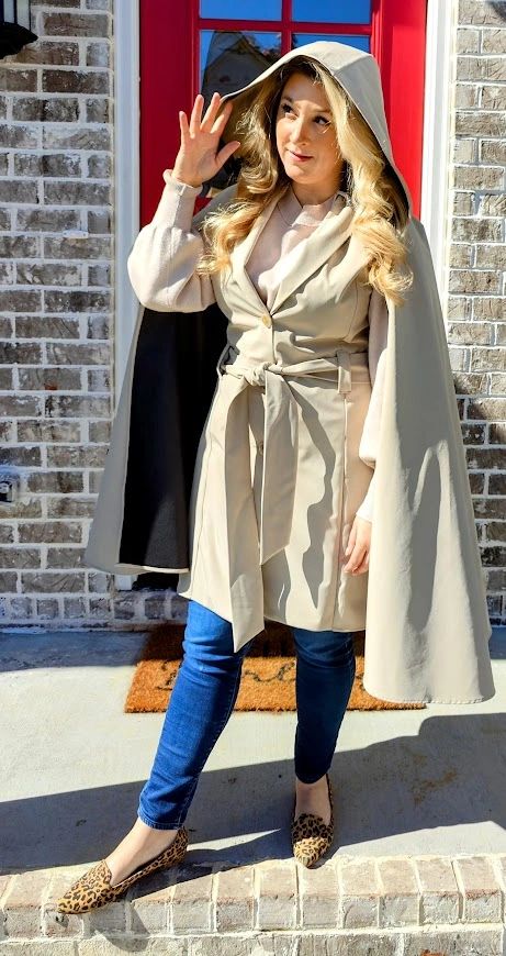 MIKAYLA Tan Black Raincoat Cape