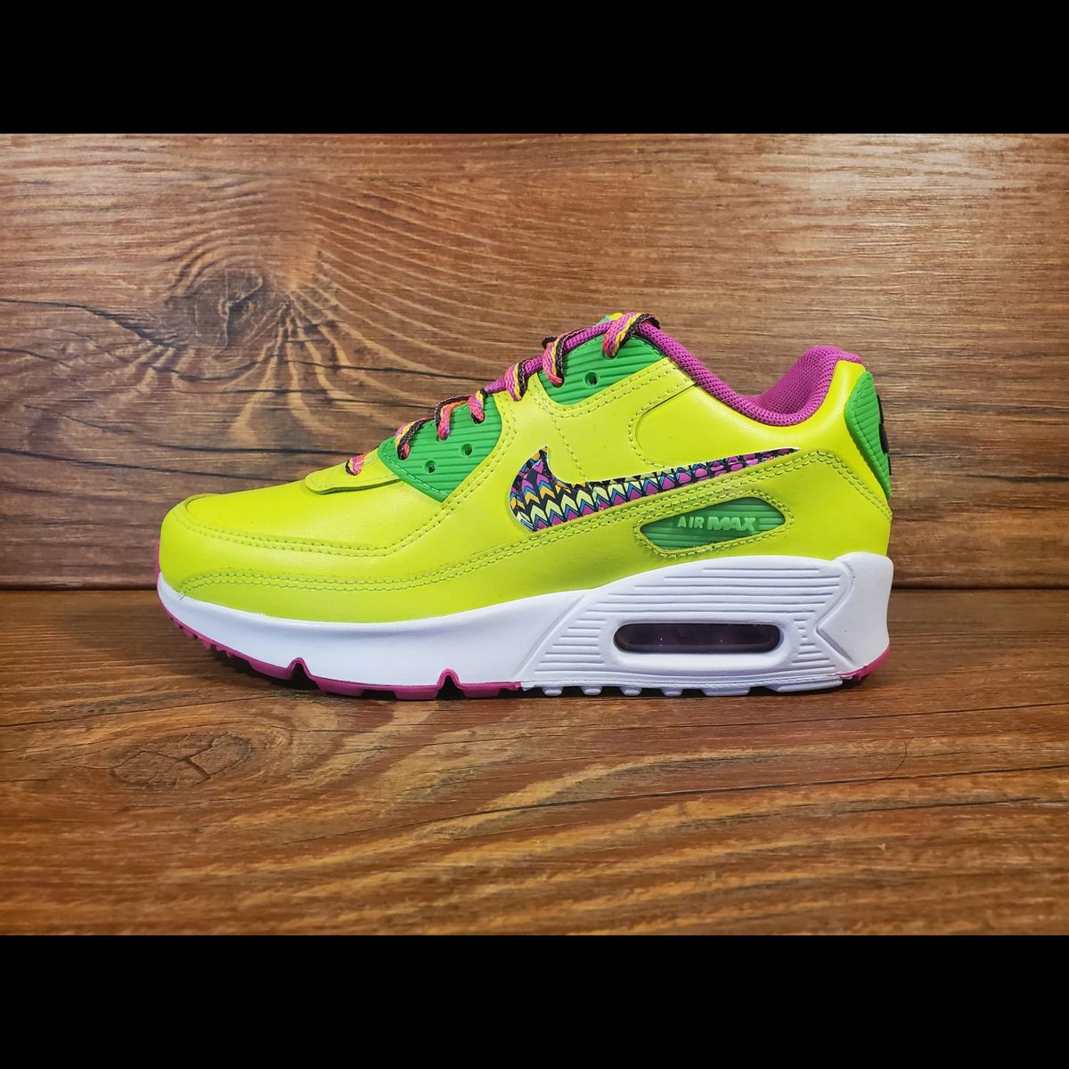 Nike Air Max 90 Leather GS "Volt Fire Pink"