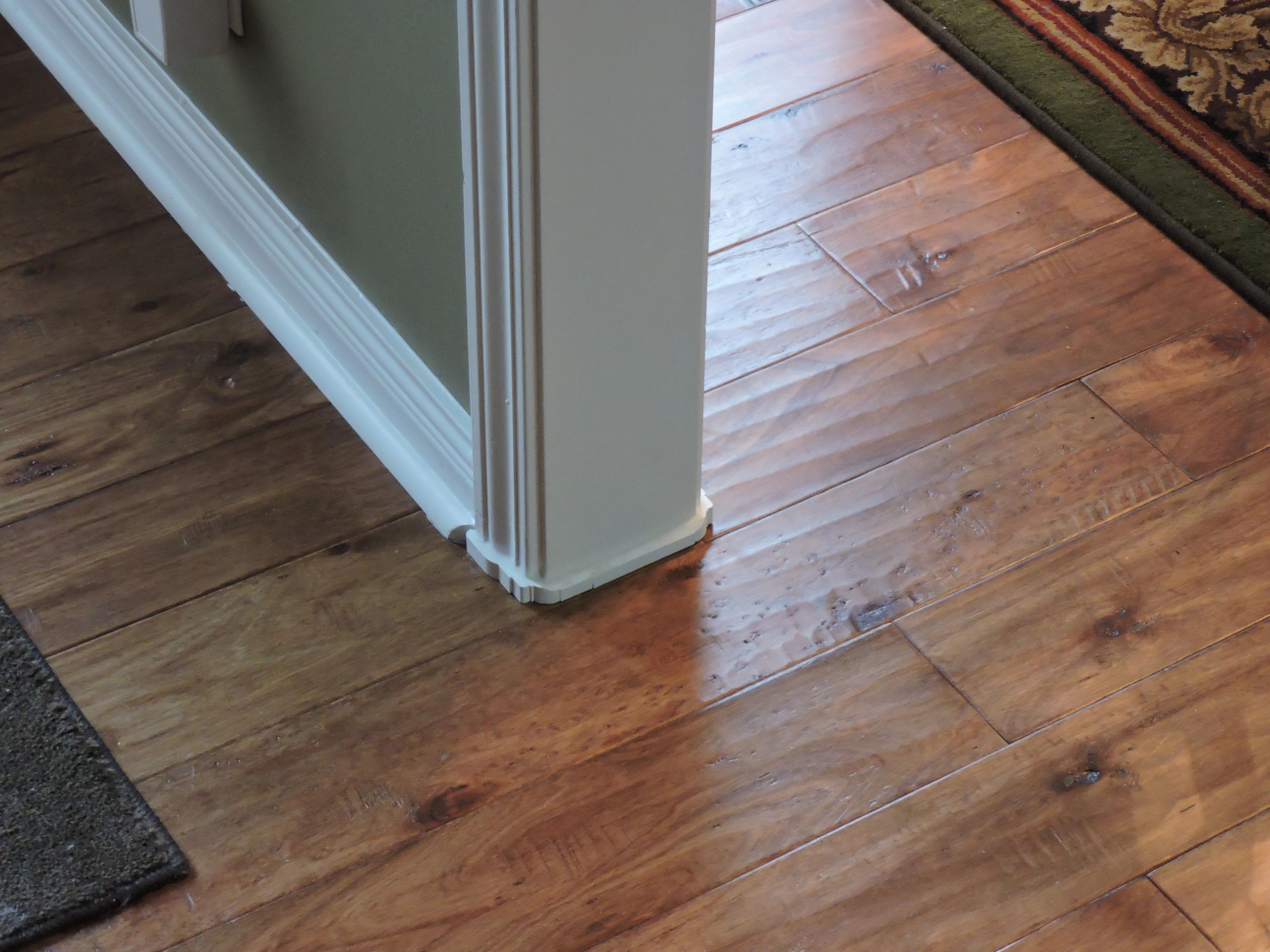 Gaps Doorframes - Casing Kickers