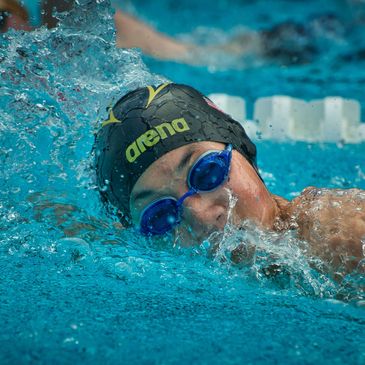 Man with swimming sports goggles