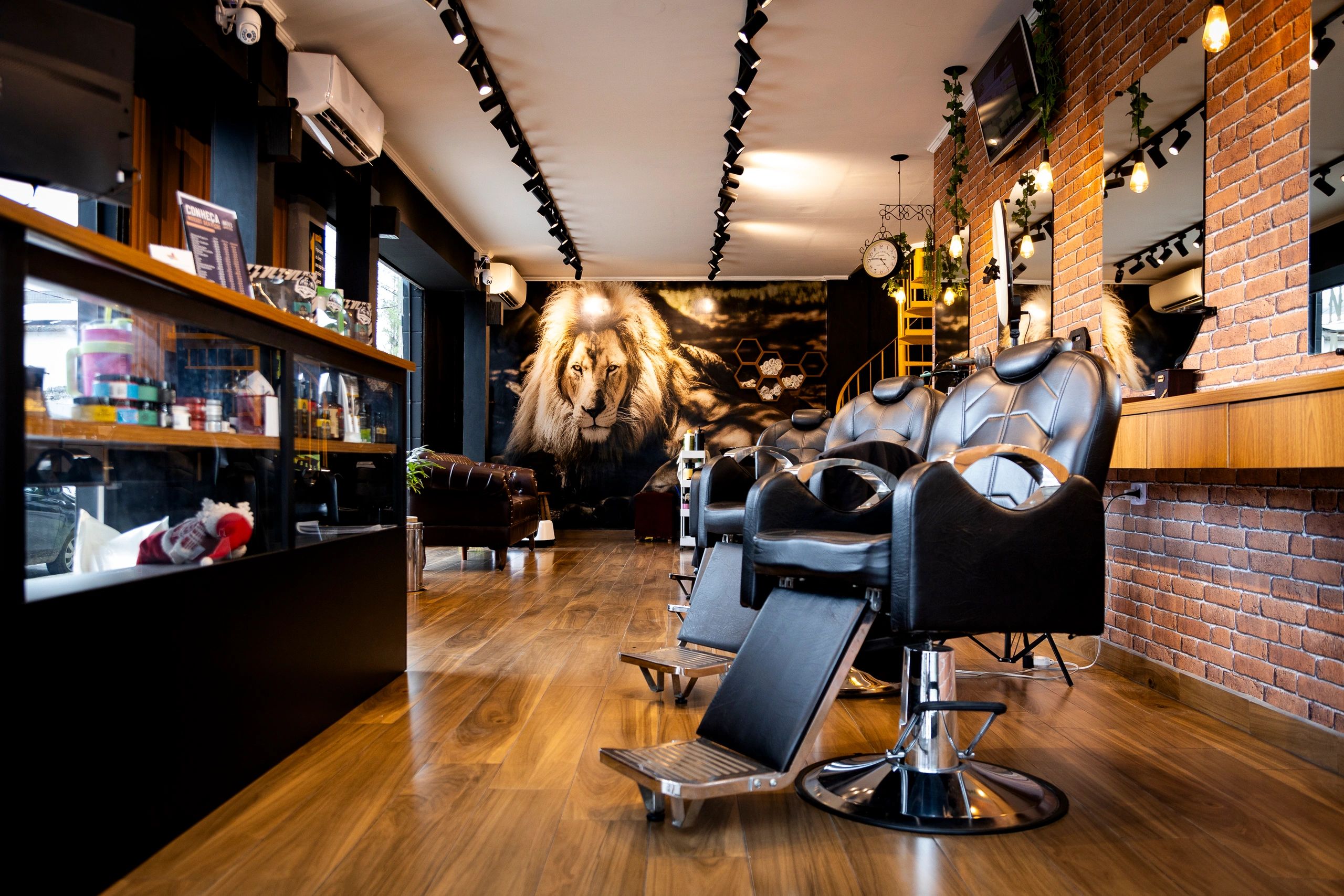Natus Barber Shop